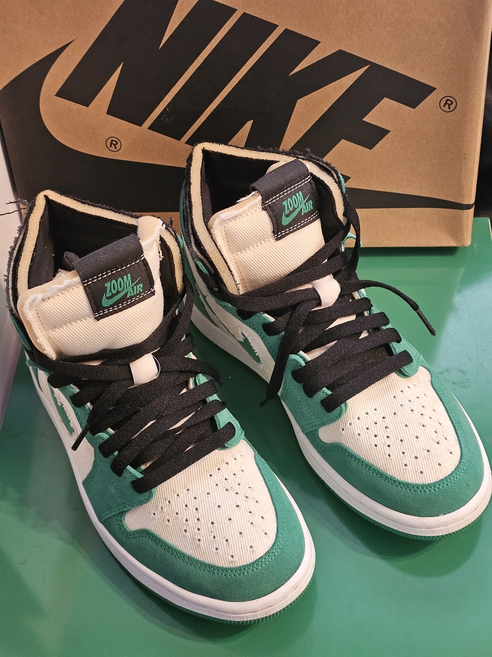 🟢 NIKE AIR JORDAN  Zoom Air High-Top Sneakers in Green/White ⚫️ UNISEX